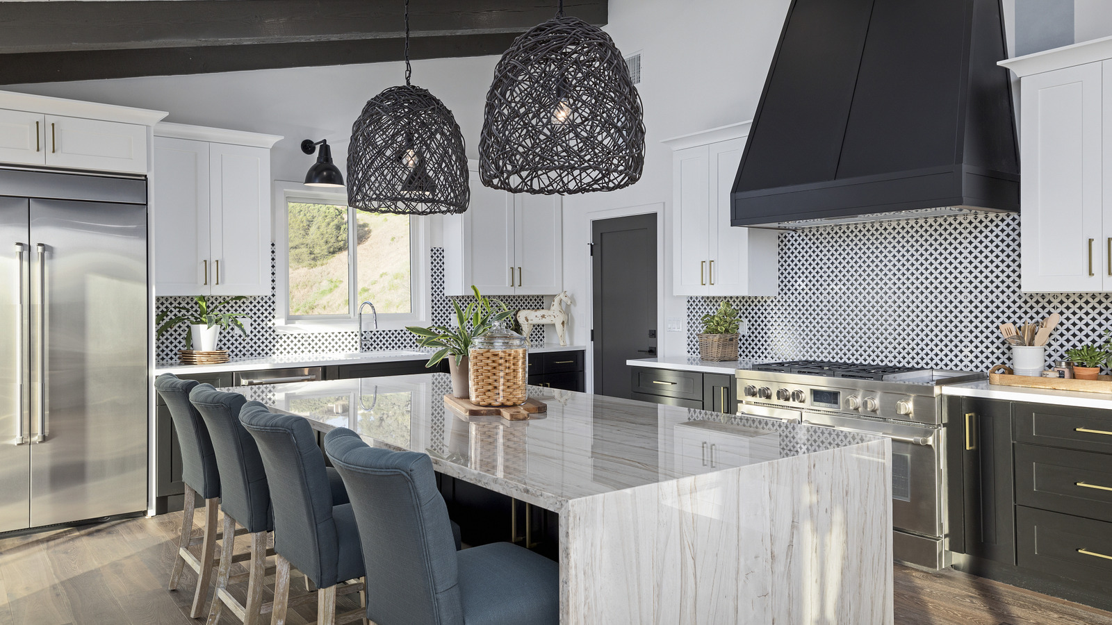 The Vintage Luxury Kitchen Trend That's Making A Comeback In 2026