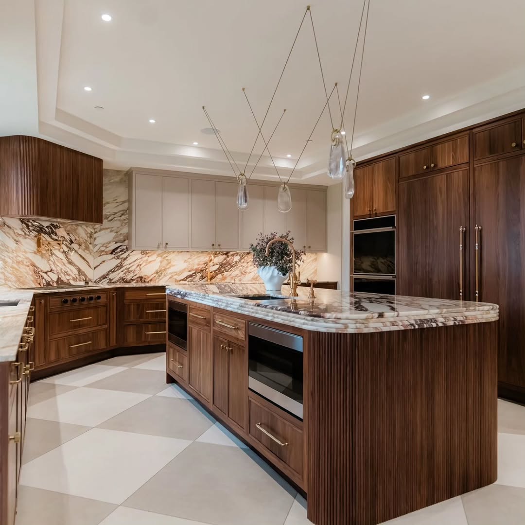 Walnut Kitchen Cabinet Ideas for 2026 The Rich Finish Designers Keep Coming Back To