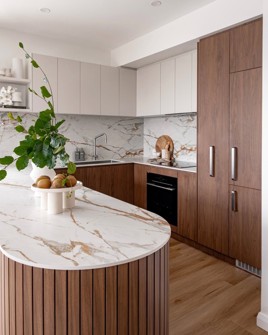 Walnut Kitchen Cabinet Ideas for 2026 The Rich Finish Designers Keep Coming Back To
