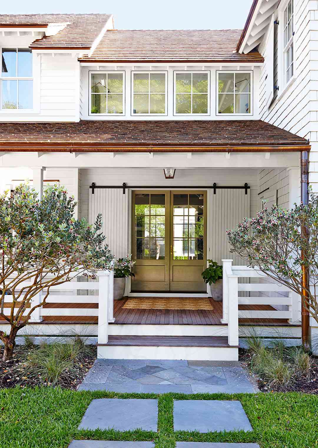 19 Modern Farmhouse Exterior Styles That Are Timeless