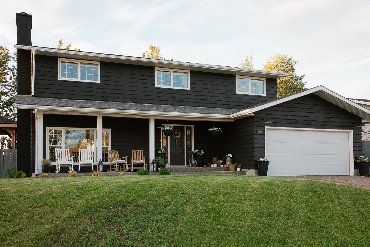 We Painted the Exterior of Our House (and the colour might surprise you)! - Making it in the Mountains